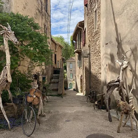 La Calade - * Mourèze
